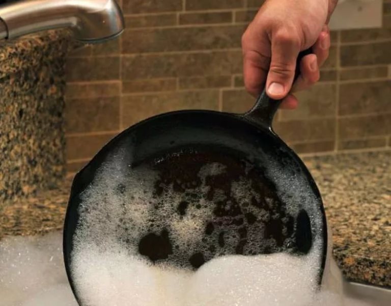 мытье чугунной сковороды